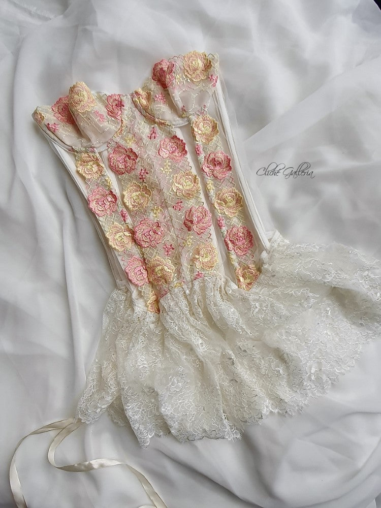 Félicette - Butter Rose Lace Bustier Dress