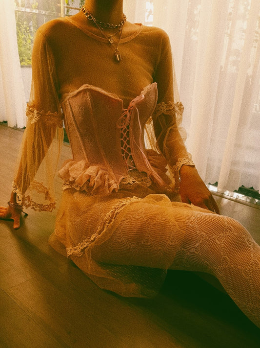 Minnie - Mauvelous Poppy Lace Velvet Bustier