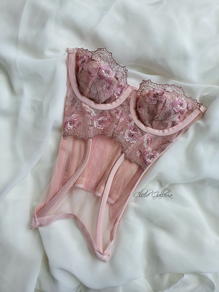 Leilani - Dusty Pink Peony Lace Bustier