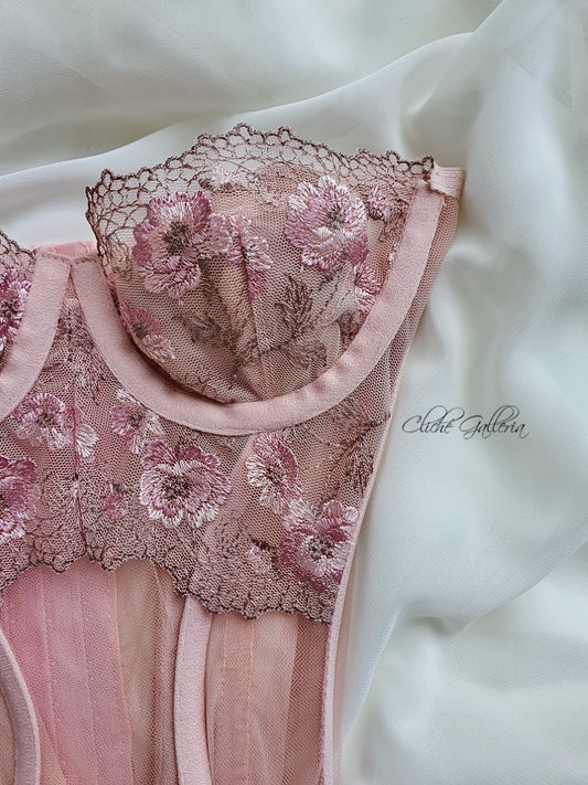 Leilani - Dusty Pink Peony Lace Bustier