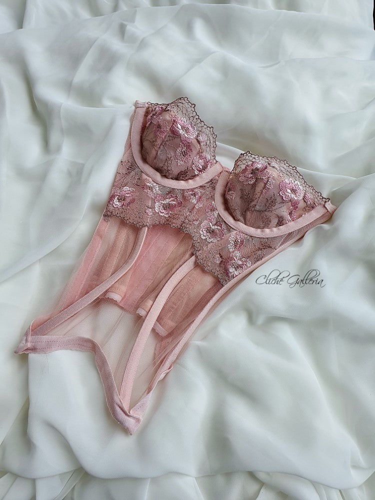 Leilani - Dusty Pink Peony Lace Bustier
