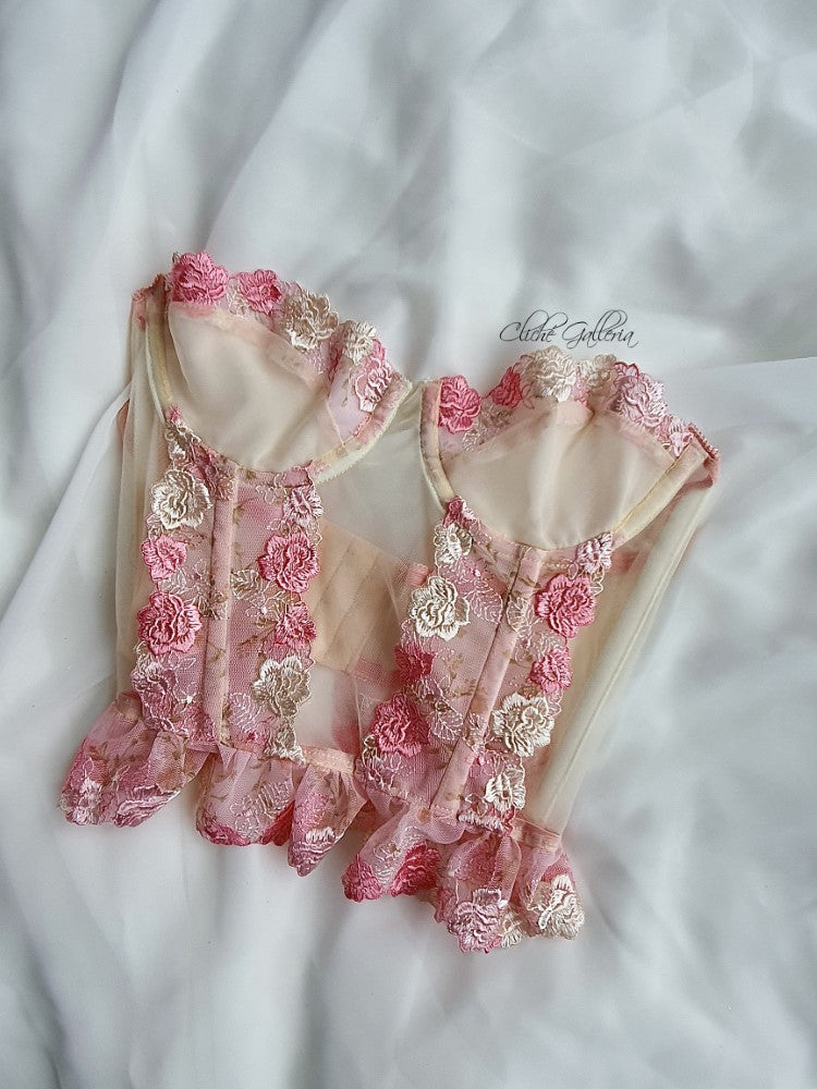 Lola - Cream Cheese Rose Lace Bustier