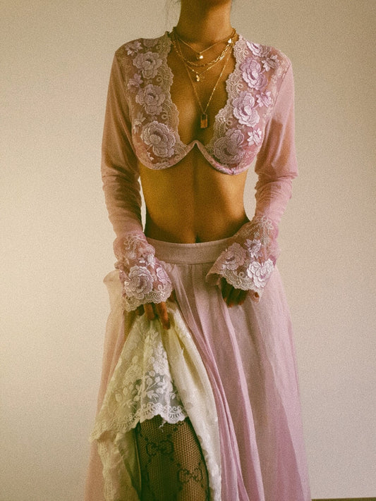 Amira - Mauve Peony Lace Underwire Top