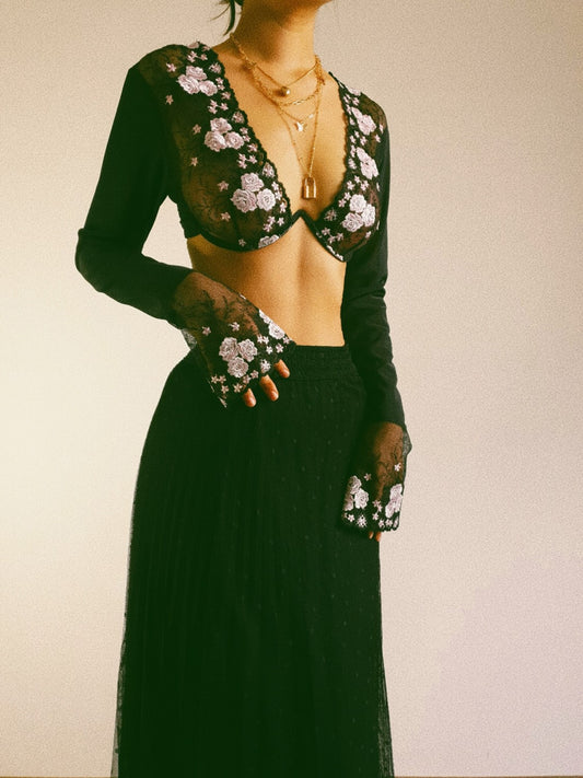 Hera - Pale Rose Lace Dark Black Underwire Top